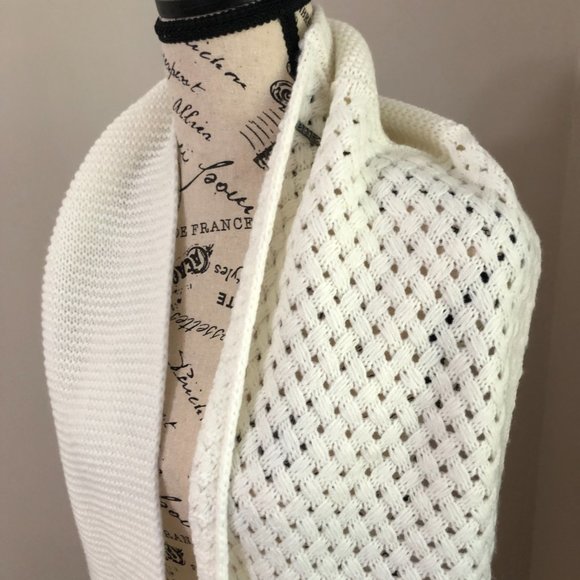 Prana Viva Mixed Knit Infinitive Scarf Pre-Owned OS. - Picture 4 of 16